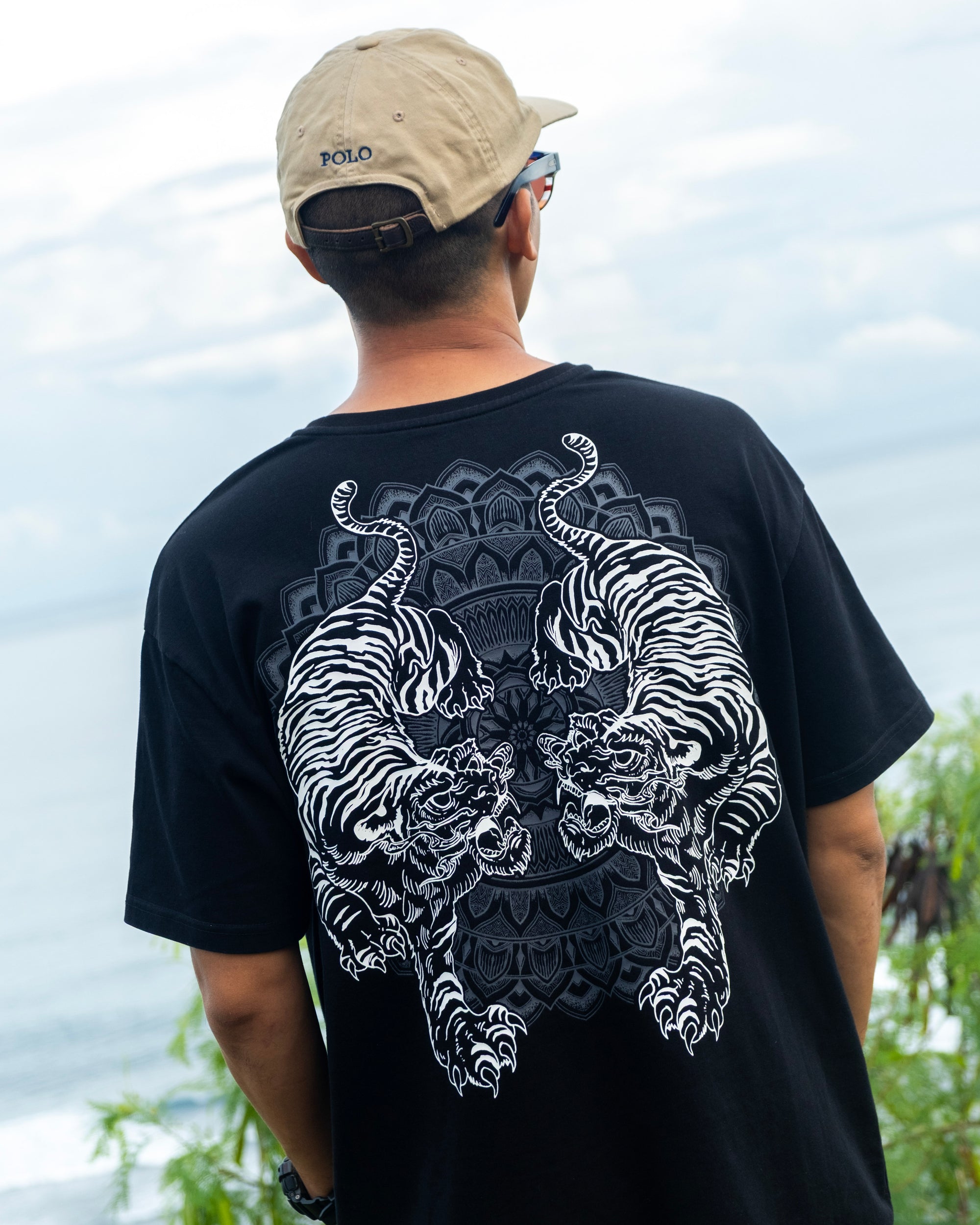 Tiger Mystik Nāga Crew Neck - Vintage Black