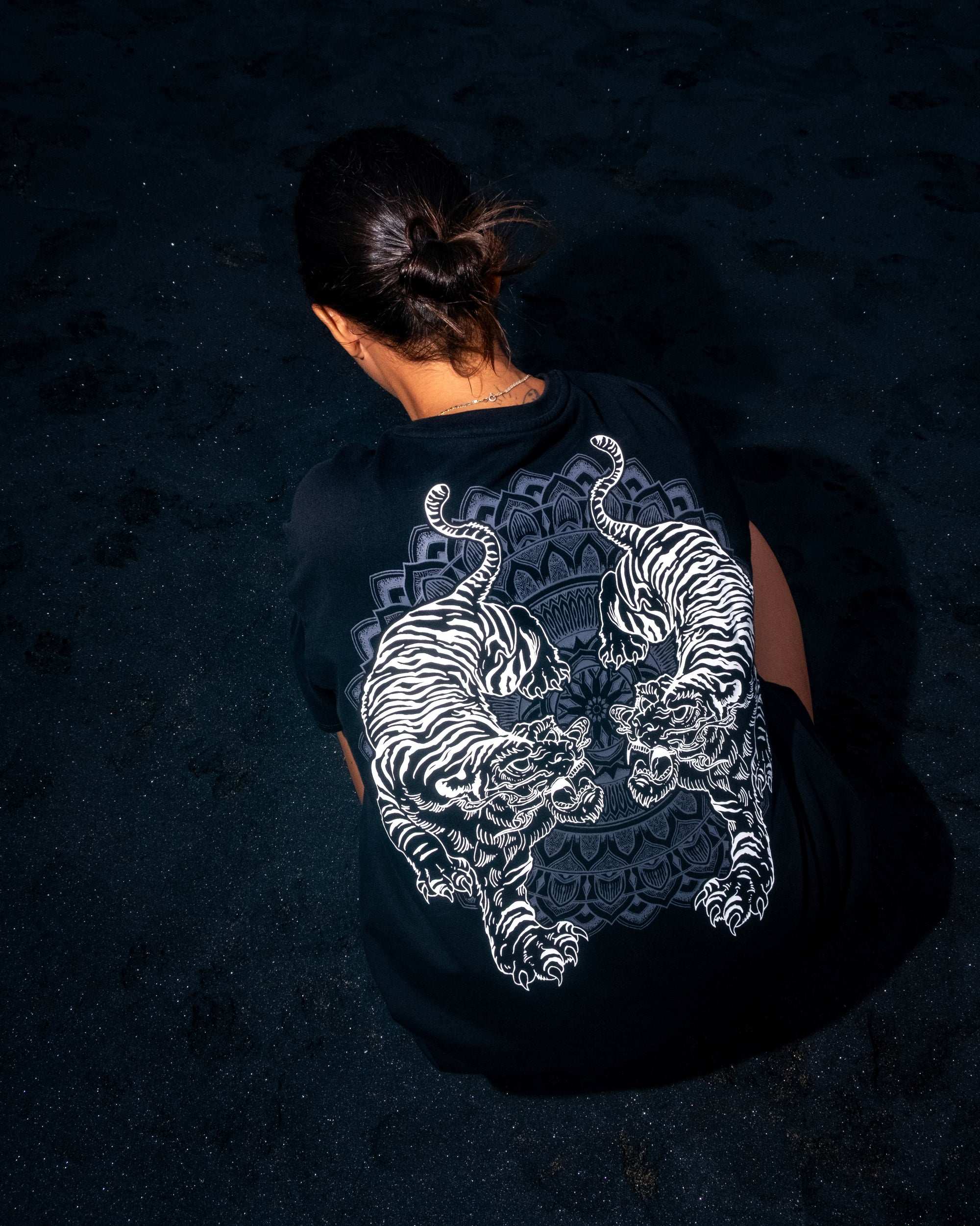 Tiger Mystik Nāga Crew Neck - Vintage Black